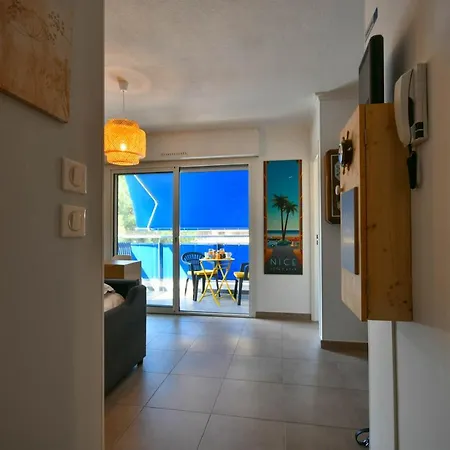 Apartment Summer Side AC *